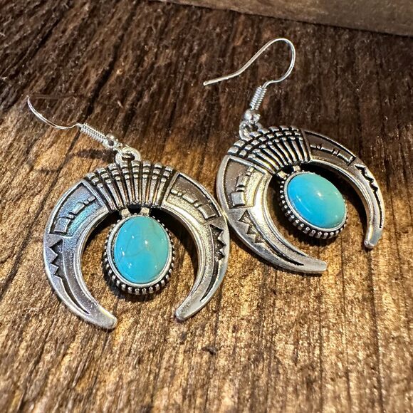Silver Elegant Jewelry - Turquoise Stone Bohemian Vintage Squash Droplet Dangle Earrings with Gift Box